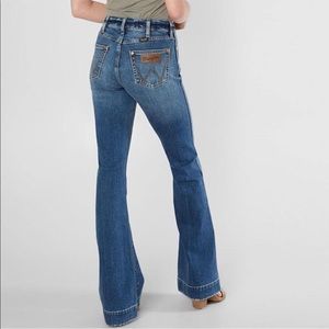 Wrangler Retro Flare Jeans
